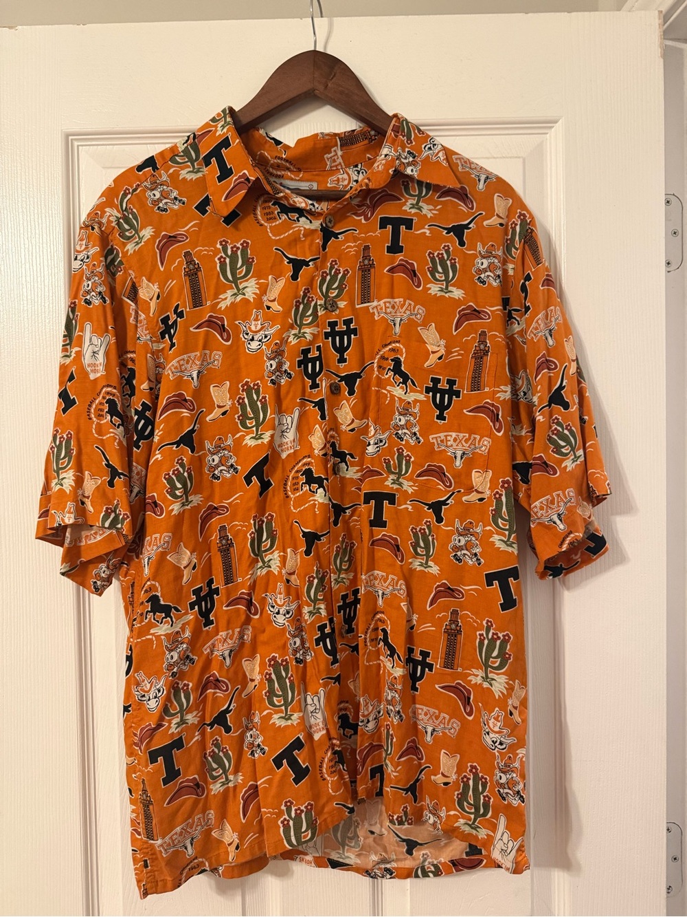 Reyn Spooner University of Texas Men’s Button Shirt 🐂🤘🏼